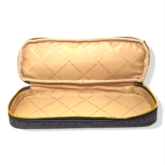 MICHAEL Michael Kors | Aspen Signature MK Logo Genuine Brown Leather Travel Bag - Picture 4 of 7